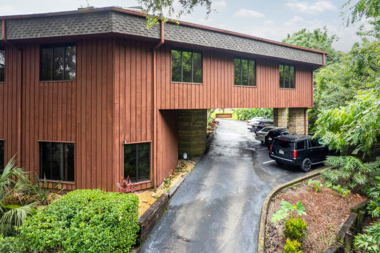 ALTAMONTE SPRINGS BUILDING SOLD $1.45 MILLION BY DUNHILL PROPERTIES